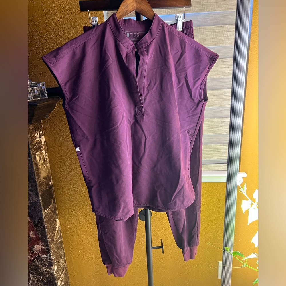 Figs Technical Collection Scrub Set $55